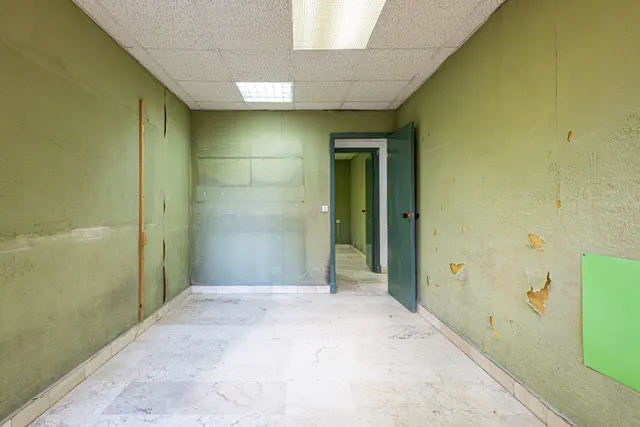 OFICINA DE 149 m2 EN PLENA GRAN VÍA – POSIBILIDAD DE TRANSFORMACIÓN EN VIVIENDA — 16