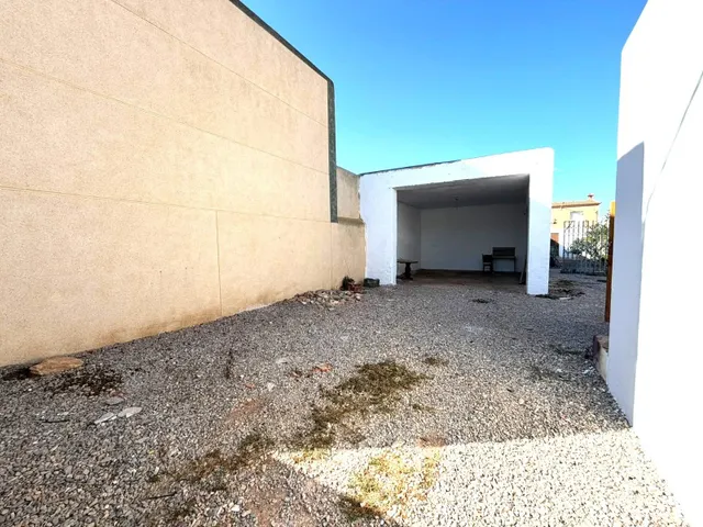CASA DE PUEBLO CON GRAN PARCELA DE 636 m2, GARAJE Y MUCHAS POSIBILIDADES EN LAS NORIAS, EL EJIDO — 37