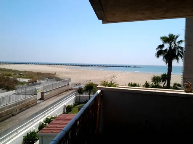 ALQUILER DE VERANO PISO DE 3 habitaciones EN PRIMERA LINEA D