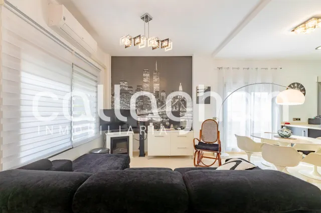 Esquinero adosado en Calle Llarg, Playa Casablanca — 8