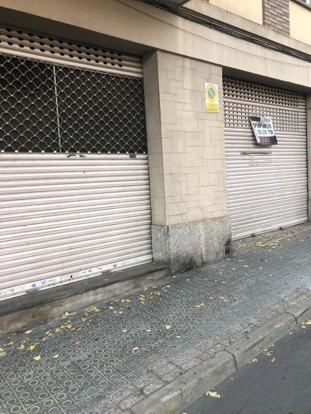 LOCAL EN VENTA EN MANRESA — 2
