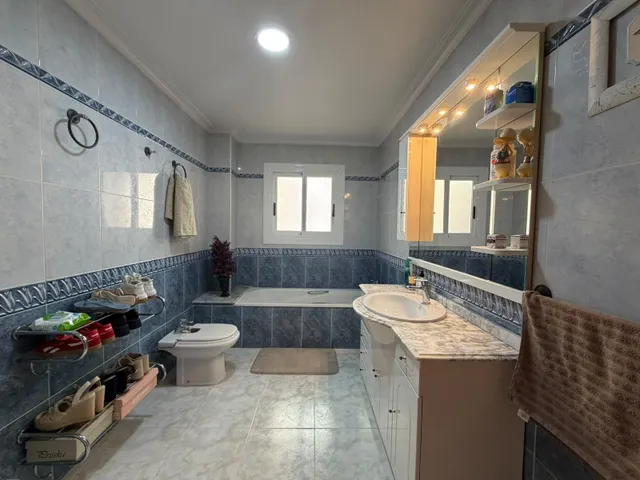 Exclusividad, amplitud y elegancia en una vivienda única — 38