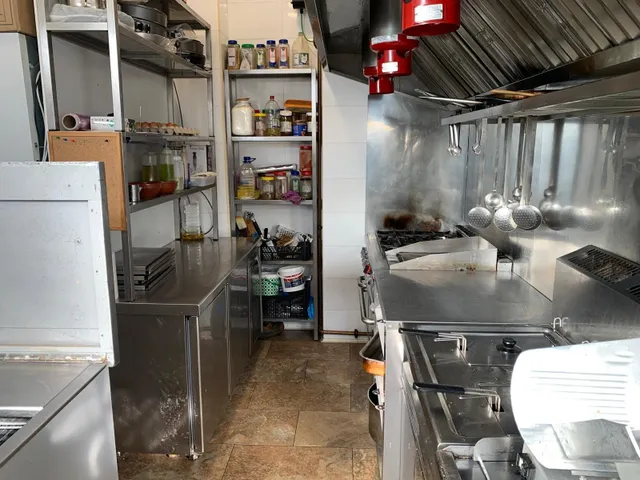 Local comercial 106m² en alquiler - Villalba Estación — 15