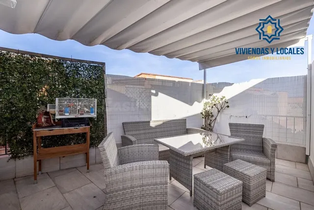 ESPECTACULAR TRIPLEX EN CHURRIANA — 2