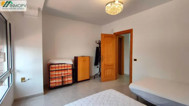 CHALET DE 280 M2 CON 1.600 M2 DE PARCELA, PISCINA Y 3 SUITES EN LA CLOSA – VINARÒS — 50