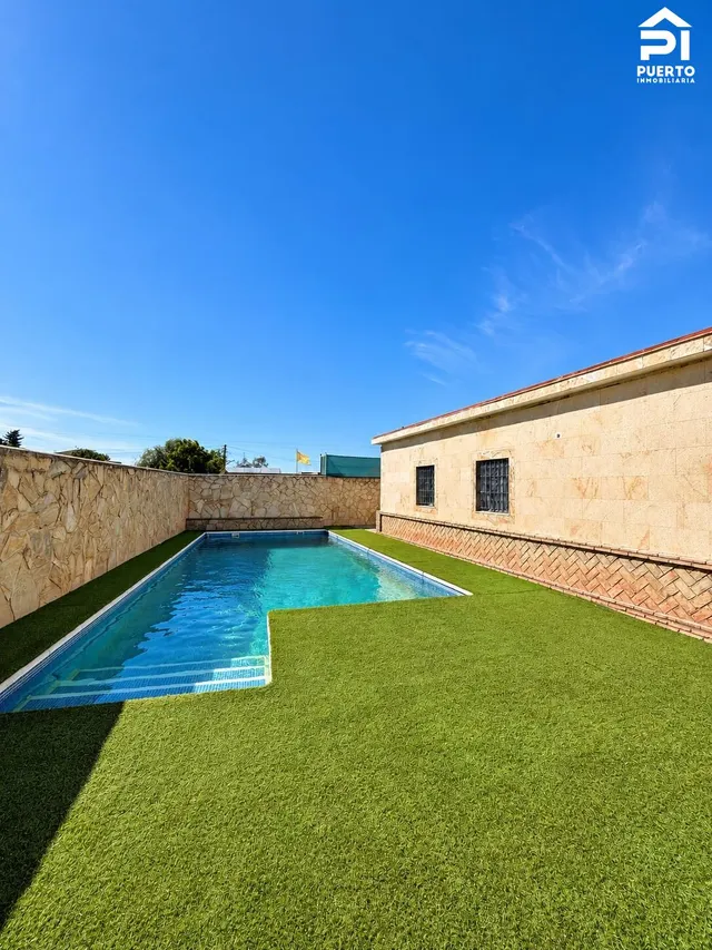 Dos casas, piscina privada y barbacoa en una parcela de 970 m2 — 5