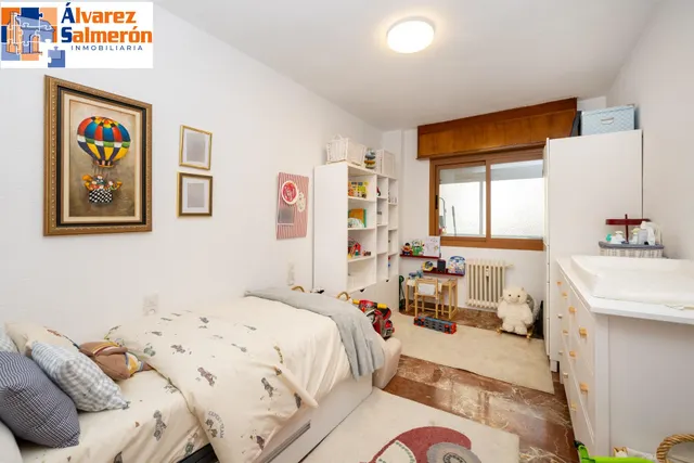 Piso y cochera en venta junto Acera de Darro. — 34