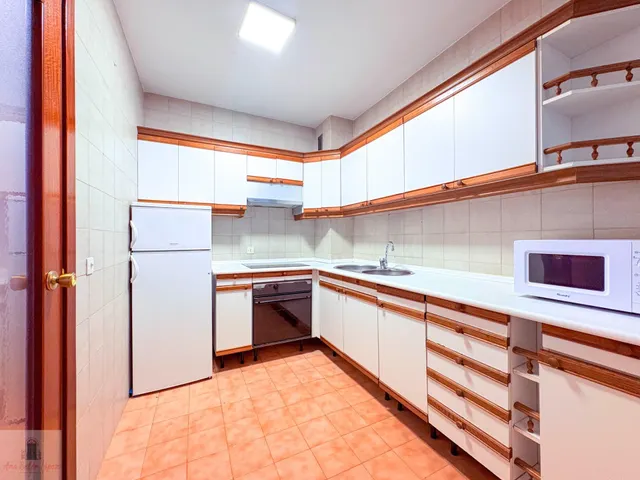 En venta en Valdepasillas, junto a Sinforiano Madroñero — 12