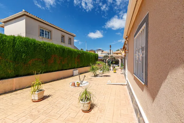 Villa 4 habitaciones 158m² en venta - Cabo Roig — 47