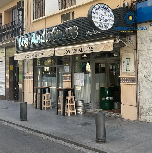 SE TRASPASA RESTAURANTE TOTALMENTE INSTALADO Y FUNCIONANDO JUNTO PLAZA DE GRACIA Y CALLE RECOGIDAS — 26