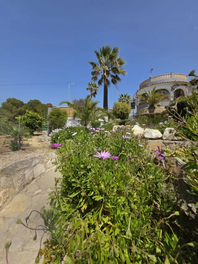 Encantadora villa en la prestigiosa zona de Balcón al Mar, Jávea — 34
