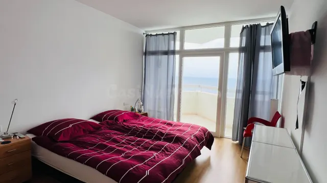 Vivienda de 5 dormitorios con espectaculares vistas al océan - foto 3