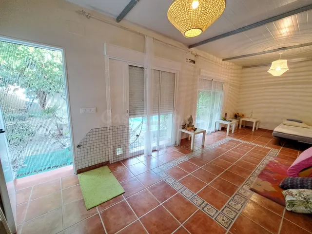 Preciosa planta baja con gran jardín y piscina en Sant Joane - foto 2
