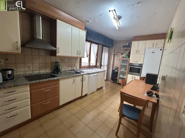 PISO EN CARCASTILLO CON GRAN TRASTERO