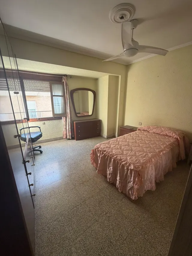Piso de 4 habitaciones SIN ASCENSOR — 12