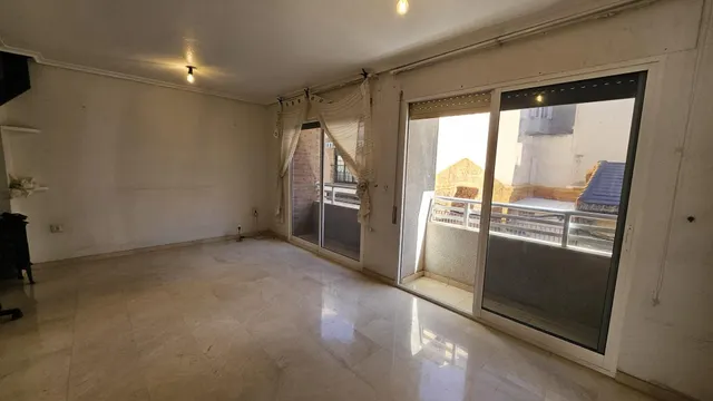 Se Vende Casa de Tres Plantas con garaje doble y trastero. — 41