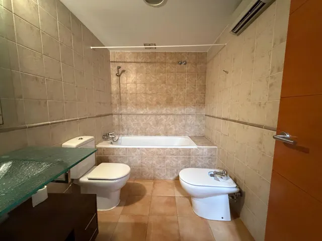 NO ES UNA ALQUILER ANUAL ES UNA COMPRA APLAZADA Tríplex exclusivo con vistas al mar  y a la montaña en Vilamaniscle — 32