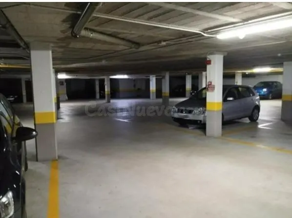 Garaje 154m² en venta - Castrelos - Sárdoma