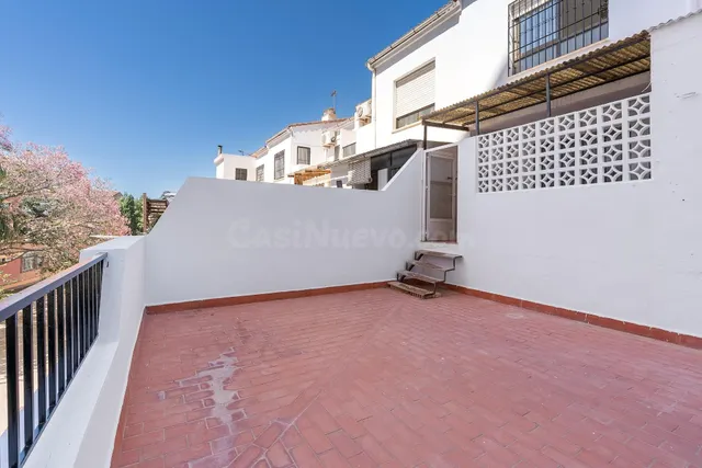 CASA ADOSADA EN MOTRIL - foto 4