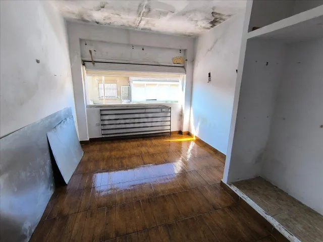 Casa adosada de 177 m2 para reformar en Algeciras | 3 dormitorios | Sin comisión — 3