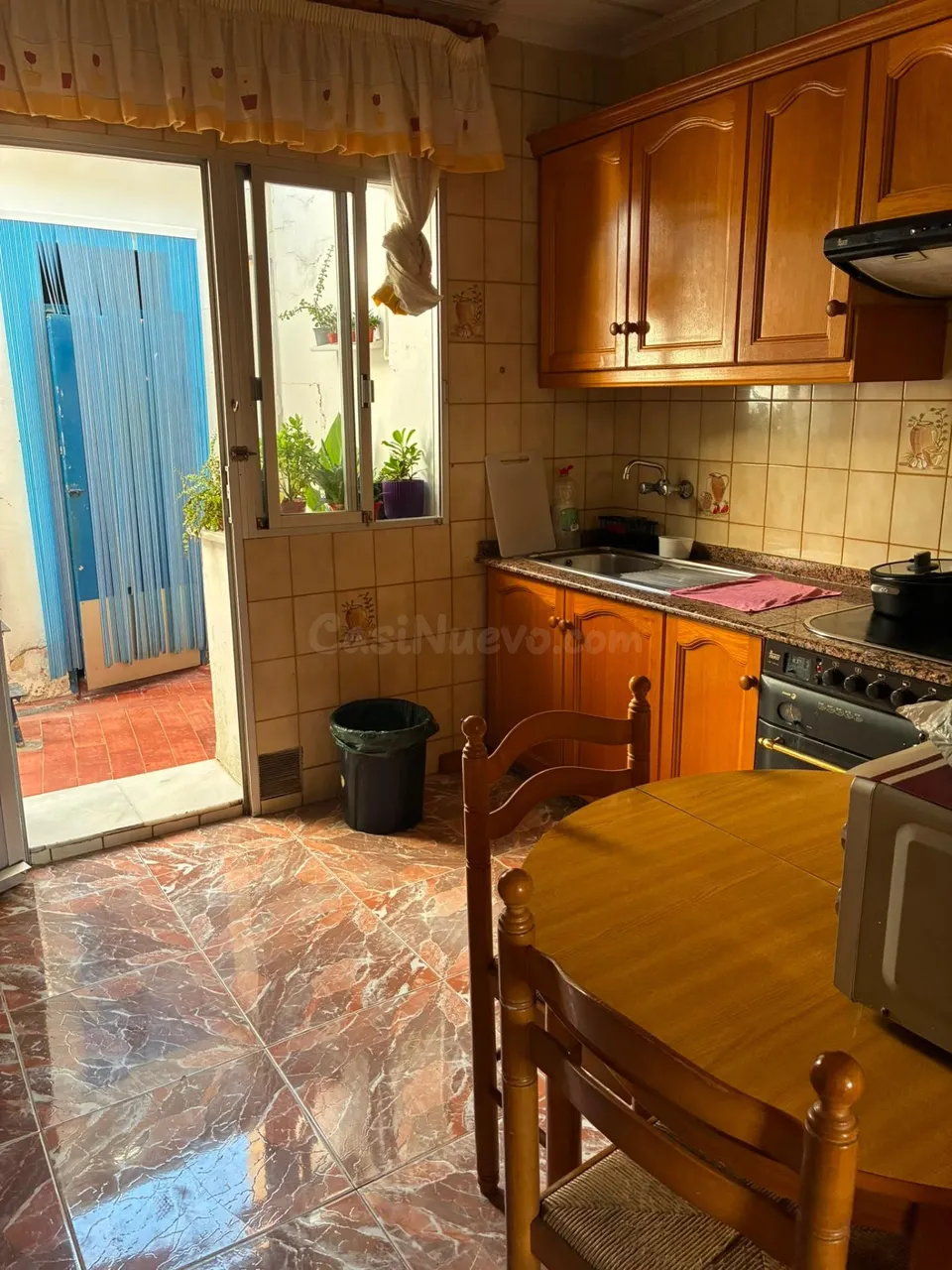 ✨ ¡acogedor y luminoso piso en primera planta con patio y terraza en Catral! ✨