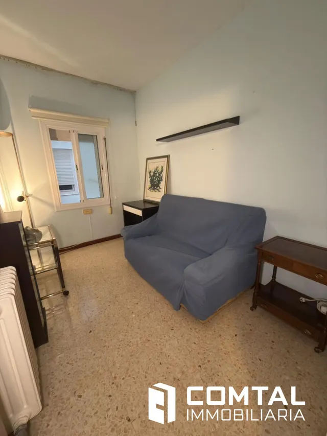Piso familiar de 4 habitaciones, 2 baños y terraza en los alrededores de Sagrada Família — 9
