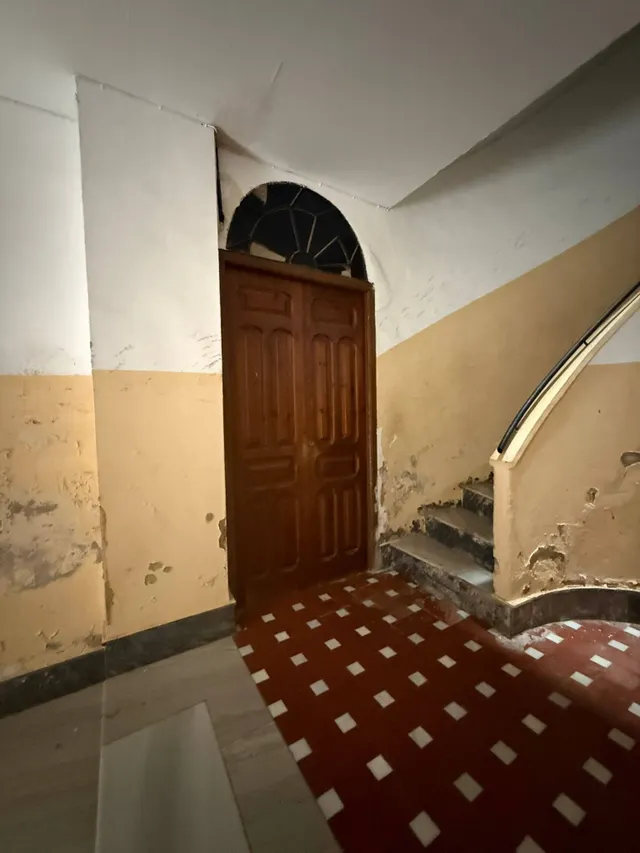 BAJO VIVIENDA TRANSFORMADO EN LOCAL EN VENTA EN LA CALLE VIRGEN DE LA SOLEDAD — 3