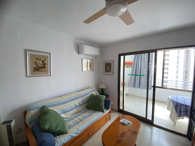 Alquiler temporada junio, julio,agosto y sept. apartamento 2 dormitorios 1 baño en la Cala con wifi — 2