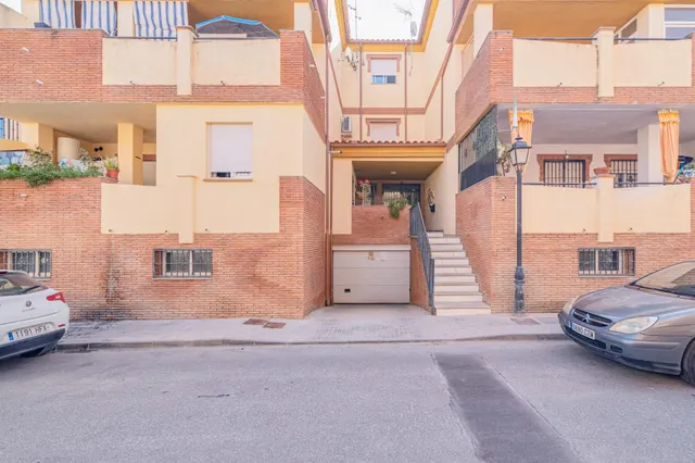 Piso 2 habitaciones 89m² en venta - A la Salida de las Gabias — 25