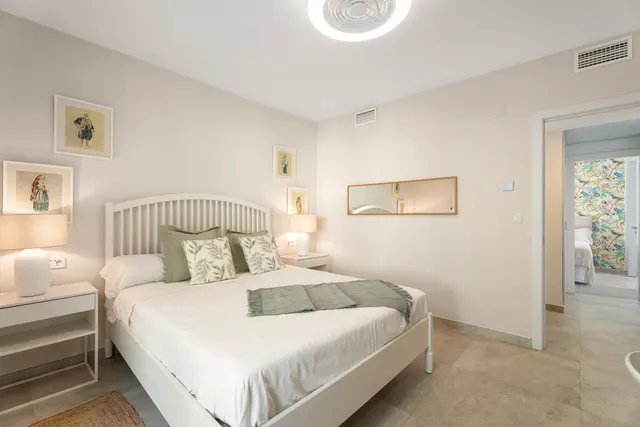 Chalet 6 habitaciones 342m² en venta - Marbella — 42