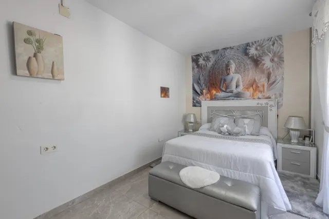 Chalet 3 habitaciones 113m² en venta - Zona aeropuerto — 23