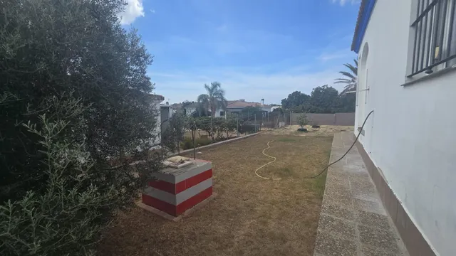 DOS CHALETS URBANOS EN UNA PARCELA SEGREGADA DE 1.500 M2 — 12