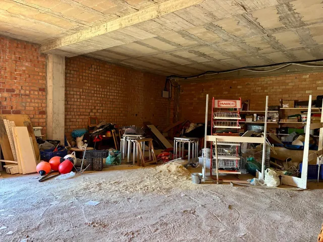 Local Premium de 100 m2 en Bruto: El Corazón Comercial de Casines — 3