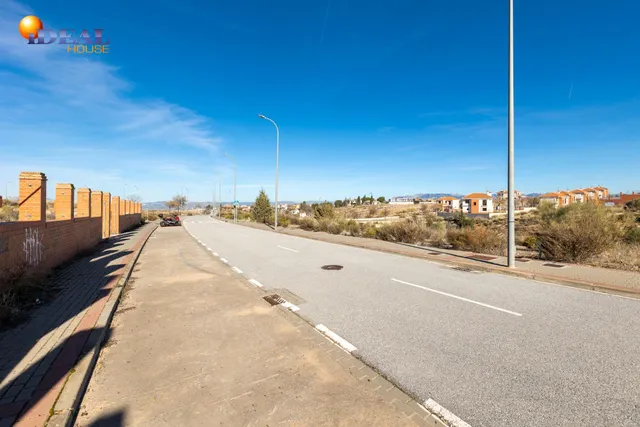 Venta de parcela urbana en Otura (Zona Santa Clara Golf) — 10