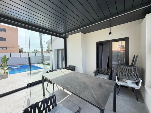 Villa 4 habitaciones 103m² en venta - Punta Prima — 24