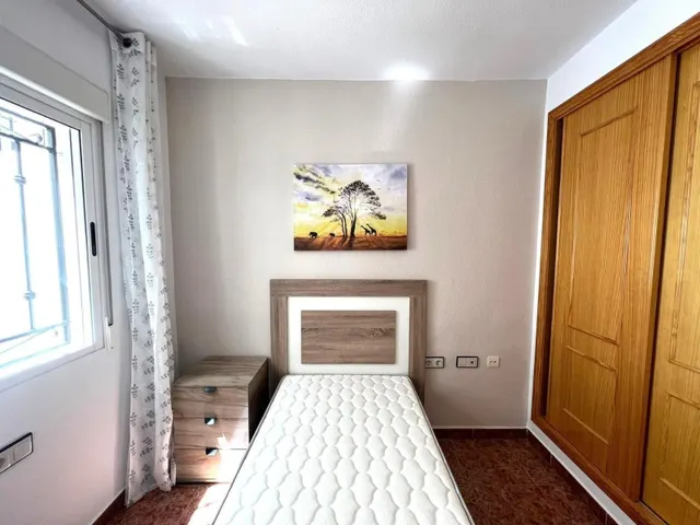 Acogedor Bungalow Semireformado en Los Balcones, Torrevieja — 18