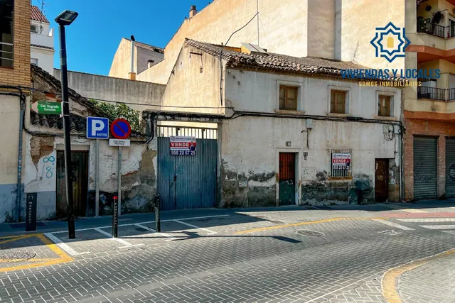 Atención promotores. Casa para derribar y hacer bloque de hasta 720 m2 de obra en Maracena centro — 14
