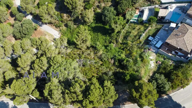 Posibilidad de edificar casa en una sola planta - SANTA SUSA