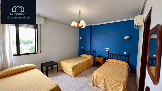 Se vende Hotel de 2 Estrellas , con 20 habitaciones en Murcia .www.euroloix.com — 5