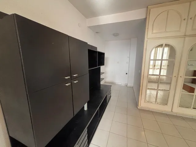 Oportunidad en Los Altos: Bungalow de 2 dormitorios con jardín privado y solárium — 9