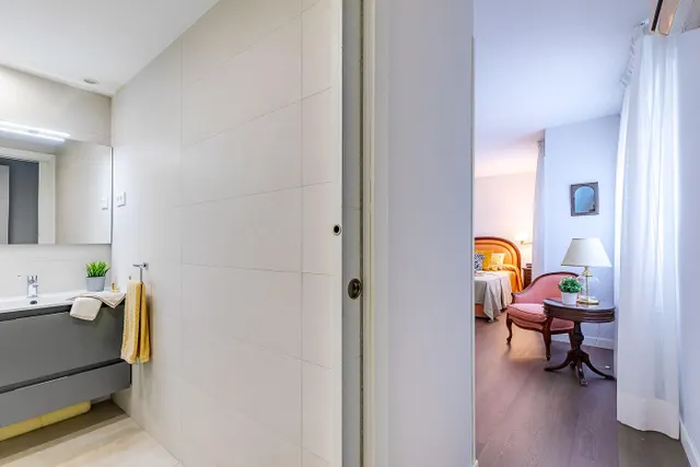 Amplitud, diseño y comodidad junto a La Vaguada – Calle Julio Palacios, Madrid — 24