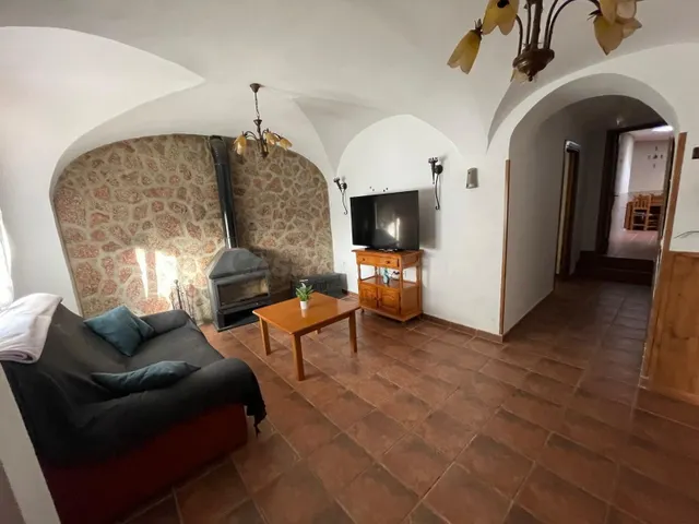 CASA REFORMADA EN TORREQUEMADA - foto 5