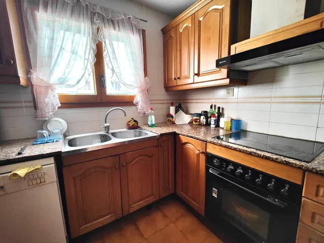 Casa adosada en Calafell de 3 habitaciones y gran jardín cerca del tren — 16