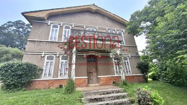 MAJESTUOSA CASA CON AMPLIA PARCELA. LIAÑO — 11