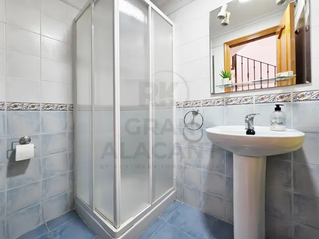 Luminoso y céntrico bungalow — 21