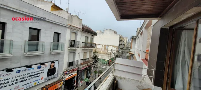SE VENDE PISO CENTRICO PARA REFORMAR — 3