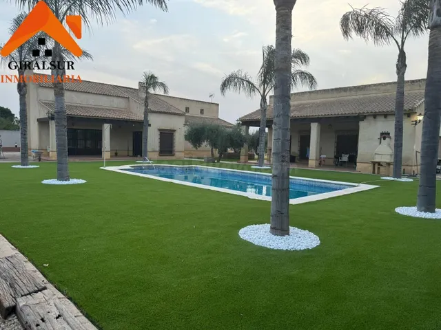 CHALET EN VENTA EN URBANIZACION CAMPOSOL - foto 4
