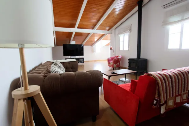 Fantástico piso tipo dúplex con gran terraza, ascensor, garaje y trastero — 30