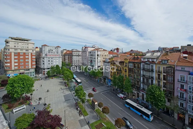 OPORTUNIDADES DE INVERSIÓN EN PLENO CENTRO DE SANTANDER