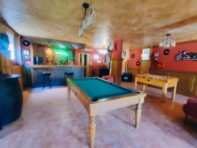 Casa 6 habitaciones 350m² en venta - Zona los Frutales — 12